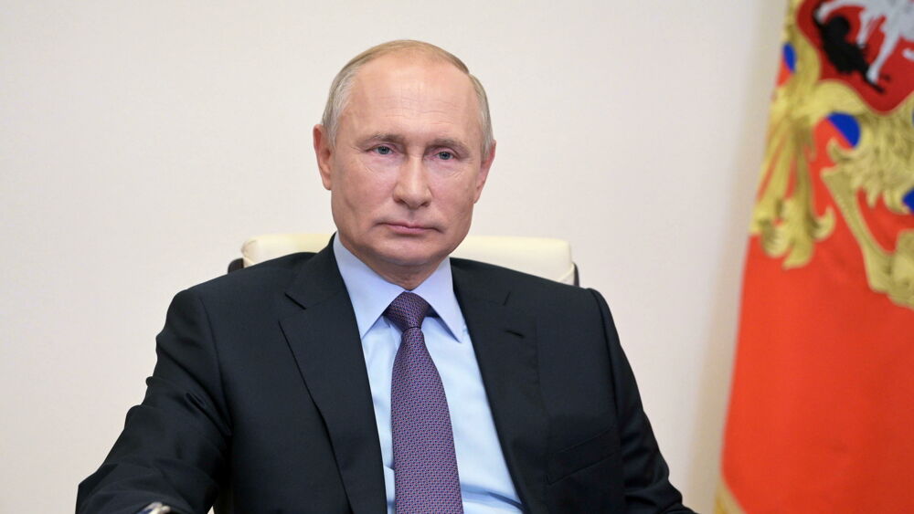 La storia di Vladimir Putin chi è: politica, guerra, moglie, compagna, figli, Russia, sevizi segreti e vita privata